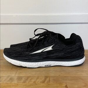 Altra Escalante running shoes sneakers men’s size 10.5
